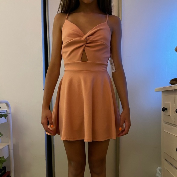 Light pink dress - Picture 1 of 4